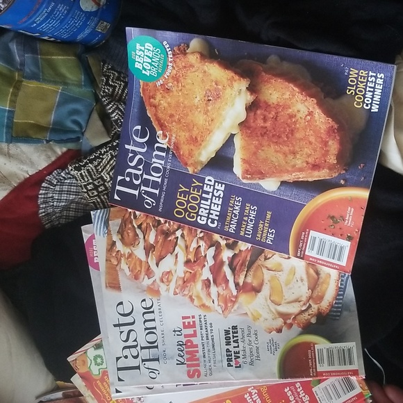 3 for $20 Vintage Taste of Home magazine food recipe cookbooks lot of 5 - Picture 2 of 8